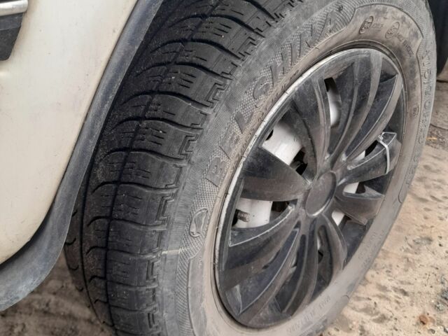 Белый ВАЗ 2107, объемом двигателя 1.5 л и пробегом 44 тыс. км за 1500 $, фото 3 на Automoto.ua