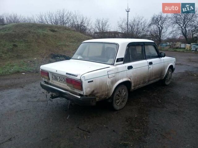 Белый ВАЗ 2107, объемом двигателя 1.5 л и пробегом 443 тыс. км за 450 $, фото 4 на Automoto.ua