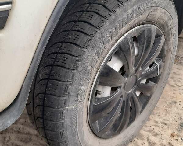 Белый ВАЗ 2107, объемом двигателя 1.5 л и пробегом 44 тыс. км за 1500 $, фото 2 на Automoto.ua