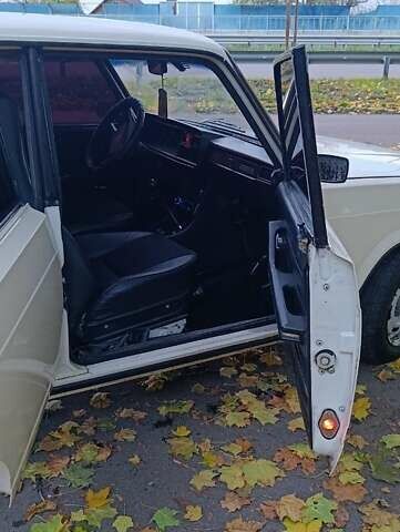Белый ВАЗ 2107, объемом двигателя 1.5 л и пробегом 90 тыс. км за 1500 $, фото 3 на Automoto.ua
