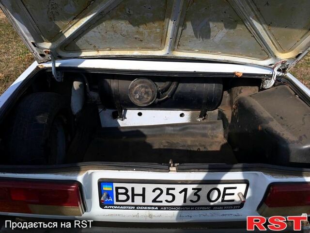Белый ВАЗ 2107, объемом двигателя 1.5 л и пробегом 132 тыс. км за 900 $, фото 8 на Automoto.ua