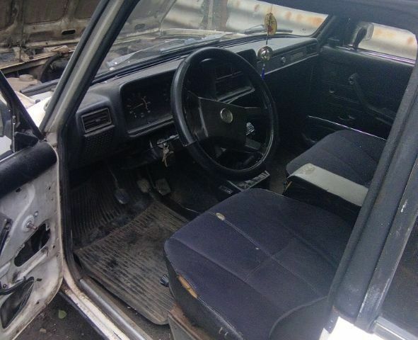 Белый ВАЗ 2107, объемом двигателя 0 л и пробегом 999 тыс. км за 25000 $, фото 6 на Automoto.ua