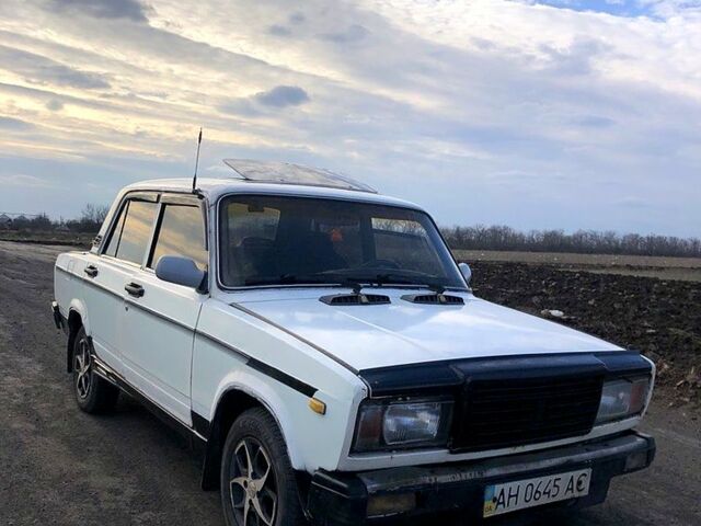 Белый ВАЗ 2107, объемом двигателя 15 л и пробегом 0 тыс. км за 800 $, фото 4 на Automoto.ua