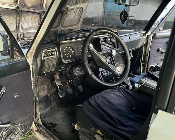 Белый ВАЗ 2107, объемом двигателя 1.45 л и пробегом 111 тыс. км за 599 $, фото 8 на Automoto.ua