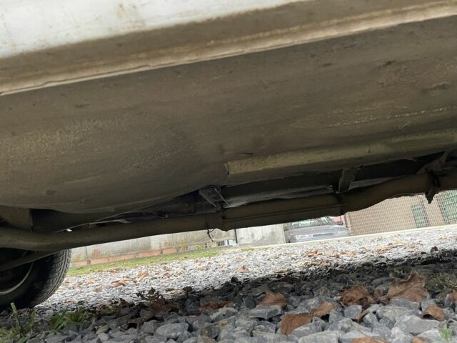 Белый ВАЗ 2107, объемом двигателя 1.5 л и пробегом 3 тыс. км за 406 $, фото 5 на Automoto.ua