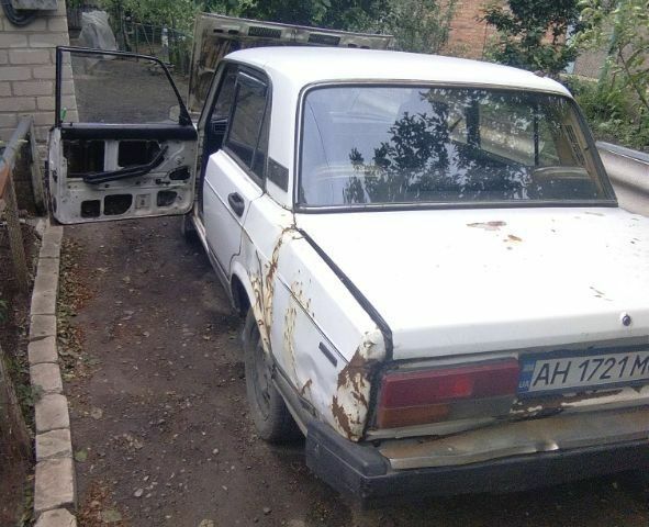 Белый ВАЗ 2107, объемом двигателя 0 л и пробегом 999 тыс. км за 25000 $, фото 5 на Automoto.ua