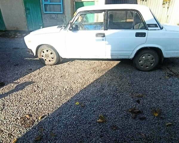 Белый ВАЗ 2107, объемом двигателя 1.5 л и пробегом 70 тыс. км за 420 $, фото 4 на Automoto.ua