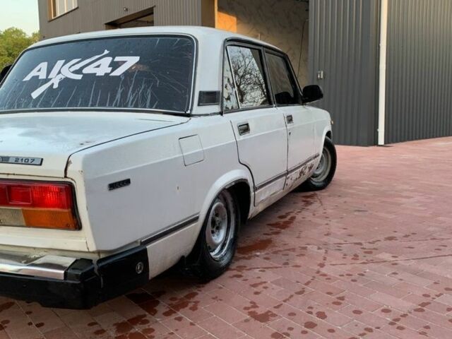 Белый ВАЗ 2107, объемом двигателя 1.5 л и пробегом 3 тыс. км за 14000 $, фото 5 на Automoto.ua
