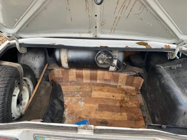 Белый ВАЗ 2107, объемом двигателя 1.5 л и пробегом 355 тыс. км за 35000 $, фото 5 на Automoto.ua