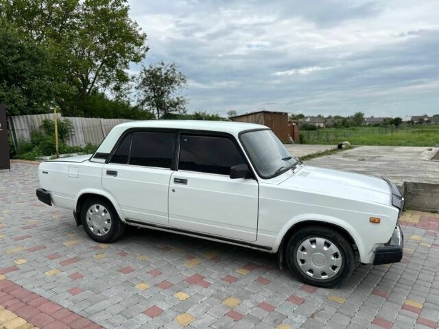 Білий ВАЗ 2107, об'ємом двигуна 1.5 л та пробігом 89 тис. км за 1250 $, фото 1 на Automoto.ua