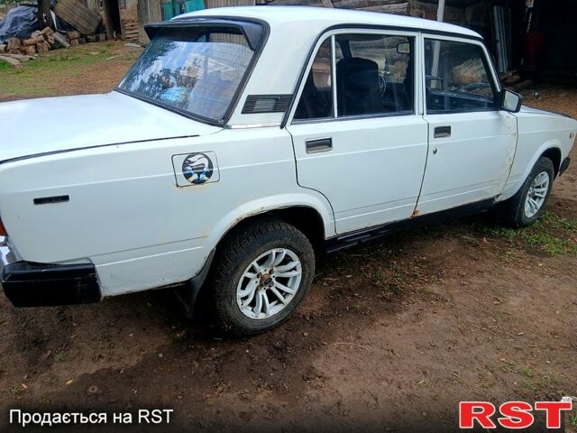 Белый ВАЗ 2107, объемом двигателя 1.3 л и пробегом 0 тыс. км за 720 $, фото 3 на Automoto.ua