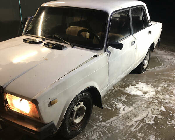 Белый ВАЗ 2107, объемом двигателя 1.3 л и пробегом 70 тыс. км за 240 $, фото 8 на Automoto.ua