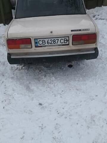 Белый ВАЗ 2107, объемом двигателя 1.3 л и пробегом 84 тыс. км за 950 $, фото 1 на Automoto.ua