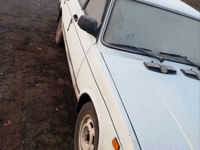 Білий ВАЗ 2107, об'ємом двигуна 1 л та пробігом 72 тис. км за 639 $, фото 6 на Automoto.ua