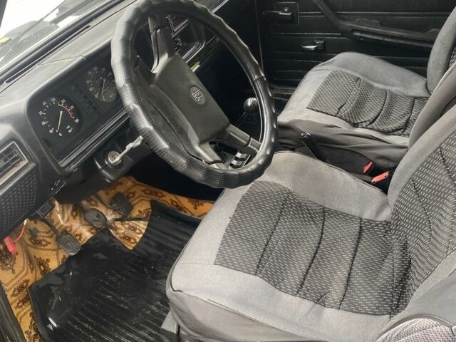 Белый ВАЗ 2107, объемом двигателя 1.6 л и пробегом 55 тыс. км за 1100 $, фото 5 на Automoto.ua