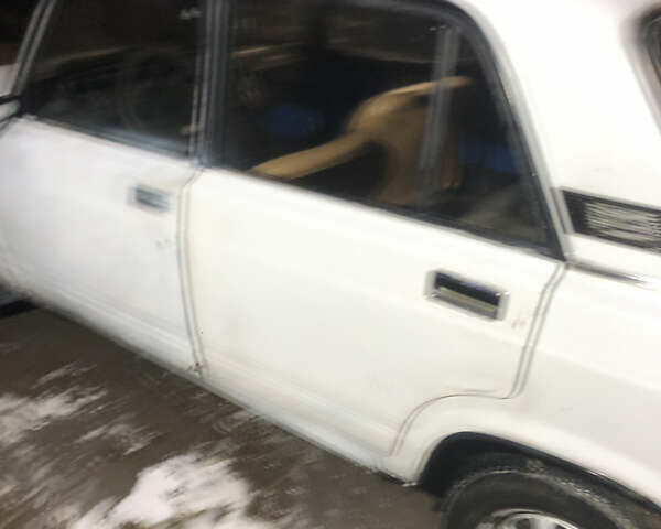Белый ВАЗ 2107, объемом двигателя 1.3 л и пробегом 70 тыс. км за 240 $, фото 7 на Automoto.ua