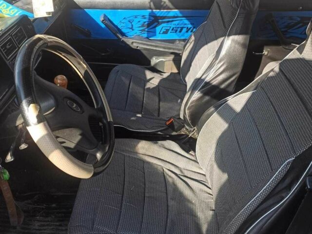 Белый ВАЗ 2107, объемом двигателя 1.5 л и пробегом 70 тыс. км за 420 $, фото 3 на Automoto.ua