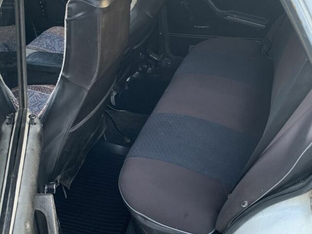 ВАЗ 2107 1994 в Каменце-Подольском на Automoto.ua Белый ВАЗ 2107, объемом двигателя 1.3 л и пробегом 6 тыс. км за 650 $, фото 2 на Automoto.ua