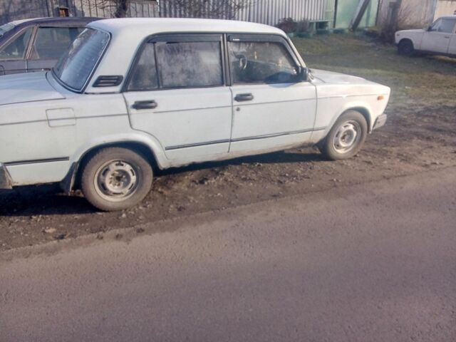 Білий ВАЗ 2107, об'ємом двигуна 1 л та пробігом 72 тис. км за 639 $, фото 5 на Automoto.ua
