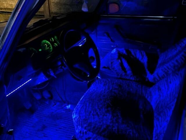 Белый ВАЗ 2107, объемом двигателя 1.5 л и пробегом 30 тыс. км за 600 $, фото 4 на Automoto.ua