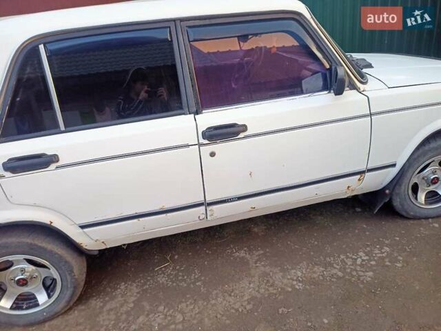 Белый ВАЗ 2107, объемом двигателя 1.7 л и пробегом 140 тыс. км за 1200 $, фото 1 на Automoto.ua