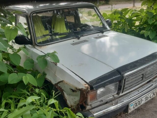 Белый ВАЗ 2107, объемом двигателя 1.6 л и пробегом 59 тыс. км за 411 $, фото 3 на Automoto.ua