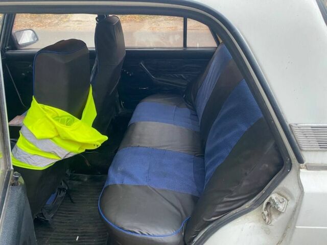 Белый ВАЗ 2107, объемом двигателя 1.5 л и пробегом 355 тыс. км за 35000 $, фото 4 на Automoto.ua