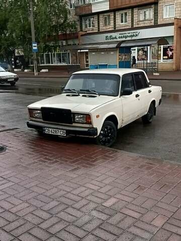 Белый ВАЗ 2107, объемом двигателя 1.3 л и пробегом 84 тыс. км за 950 $, фото 8 на Automoto.ua