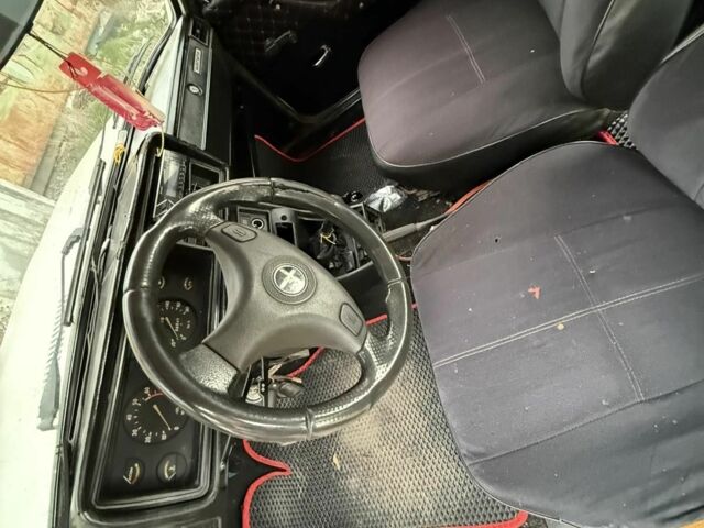 Білий ВАЗ 2107, об'ємом двигуна 0 л та пробігом 200 тис. км за 600 $, фото 2 на Automoto.ua