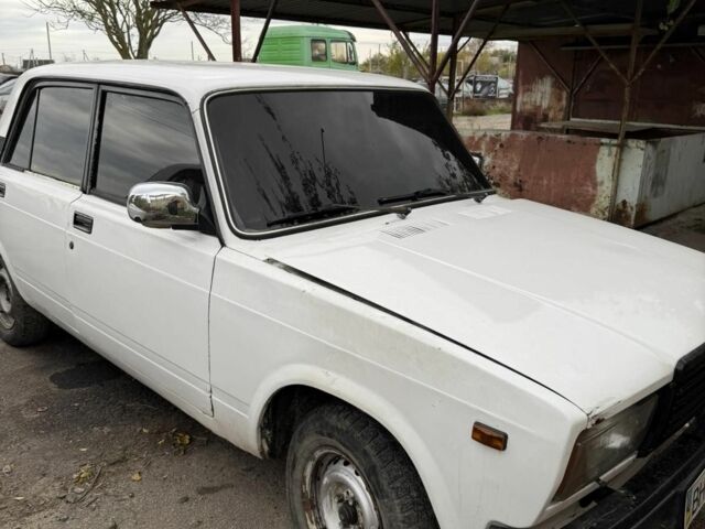 Білий ВАЗ 2107, об'ємом двигуна 0 л та пробігом 200 тис. км за 600 $, фото 4 на Automoto.ua