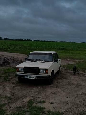 Белый ВАЗ 2107, объемом двигателя 1.3 л и пробегом 84 тыс. км за 950 $, фото 10 на Automoto.ua