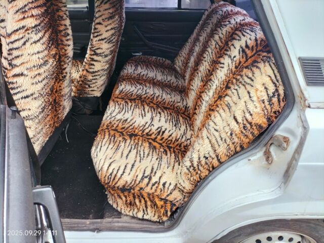 Белый ВАЗ 2107, объемом двигателя 0 л и пробегом 120 тыс. км за 500 $, фото 5 на Automoto.ua