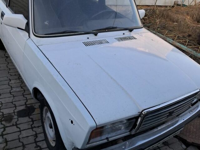 Белый ВАЗ 2107, объемом двигателя 1.5 л и пробегом 5 тыс. км за 1200 $, фото 5 на Automoto.ua