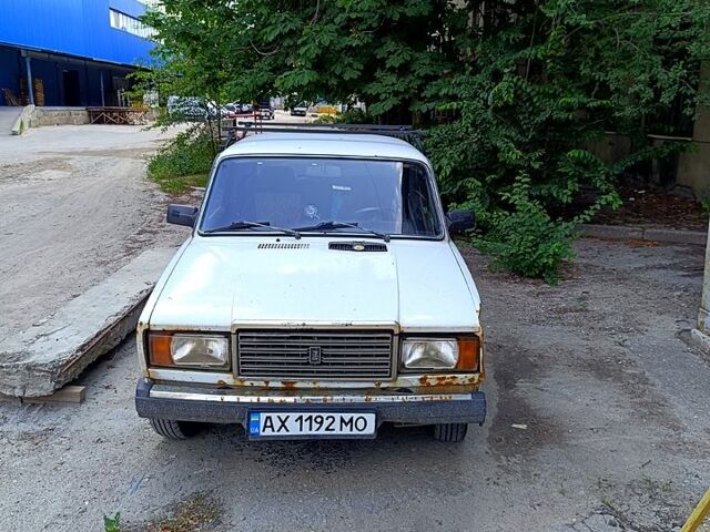 Белый ВАЗ 2107, объемом двигателя 1.5 л и пробегом 70 тыс. км за 500 $, фото 2 на Automoto.ua