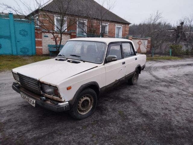 Білий ВАЗ 2107, об'ємом двигуна 0 л та пробігом 99 тис. км за 296 $, фото 3 на Automoto.ua