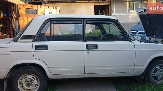 Белый ВАЗ 2107, объемом двигателя 1.5 л и пробегом 157 тыс. км за 1500 $, фото 10 на Automoto.ua