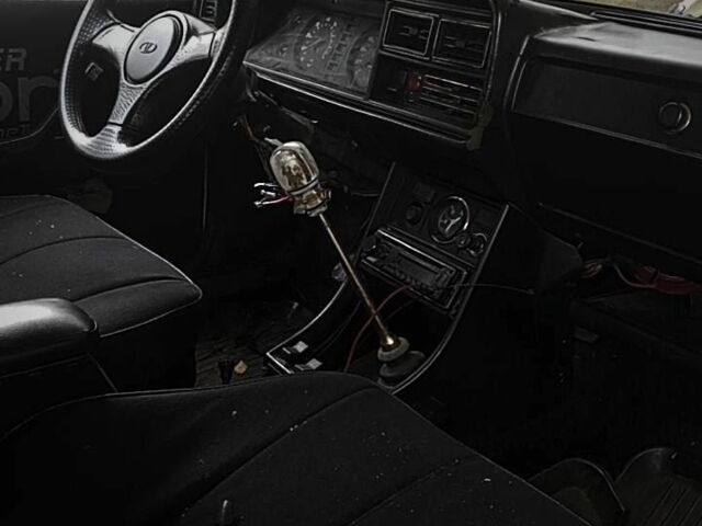 Білий ВАЗ 2107, об'ємом двигуна 3 л та пробігом 540 тис. км за 640 $, фото 6 на Automoto.ua