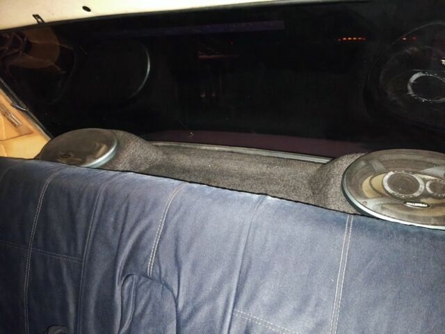 Белый ВАЗ 2107, объемом двигателя 1.5 л и пробегом 50 тыс. км за 355 $, фото 11 на Automoto.ua