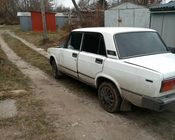 Белый ВАЗ 2107, объемом двигателя 1.57 л и пробегом 100 тыс. км за 700 $, фото 5 на Automoto.ua