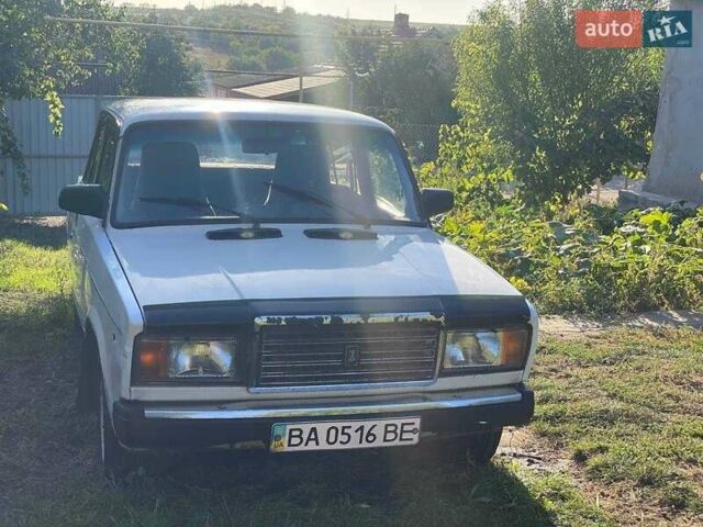 Білий ВАЗ 2107, об'ємом двигуна 1.5 л та пробігом 300 тис. км за 413 $, фото 15 на Automoto.ua