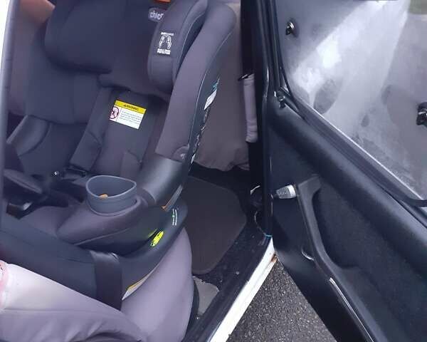 Белый ВАЗ 2107, объемом двигателя 1.45 л и пробегом 30 тыс. км за 1350 $, фото 10 на Automoto.ua