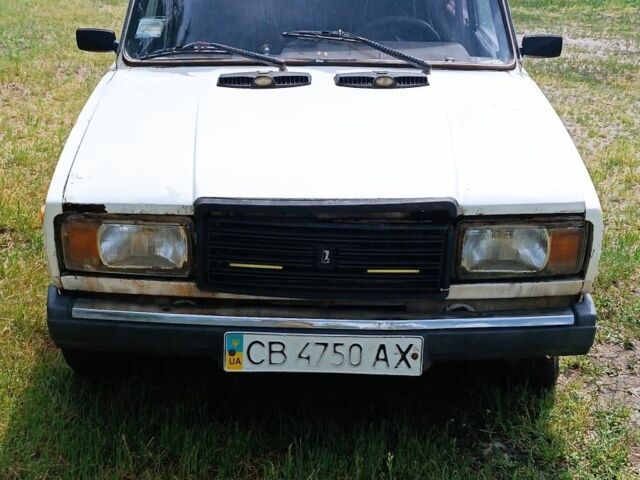 Белый ВАЗ 2107, объемом двигателя 0 л и пробегом 58 тыс. км за 412 $, фото 1 на Automoto.ua