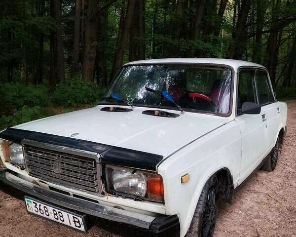 Белый ВАЗ 2107, объемом двигателя 1.5 л и пробегом 80 тыс. км за 1180 $, фото 14 на Automoto.ua