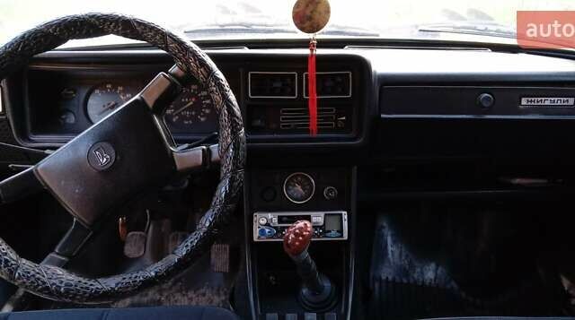 Белый ВАЗ 2107, объемом двигателя 1.5 л и пробегом 157 тыс. км за 1500 $, фото 4 на Automoto.ua