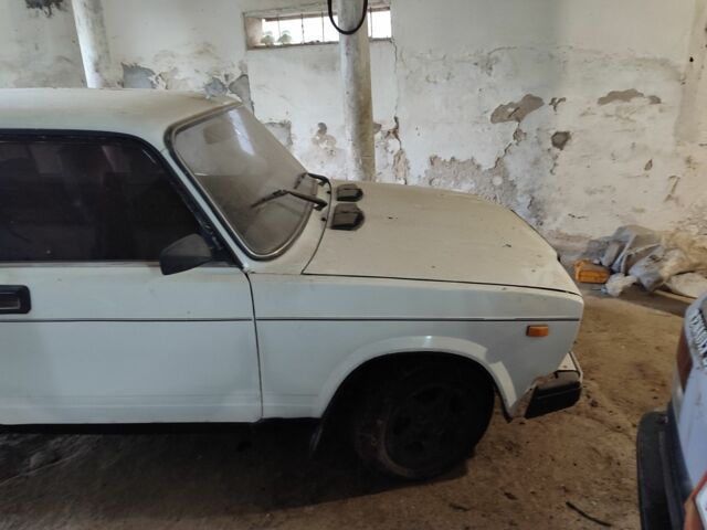 Білий ВАЗ 2107, об'ємом двигуна 0 л та пробігом 30 тис. км за 850 $, фото 1 на Automoto.ua