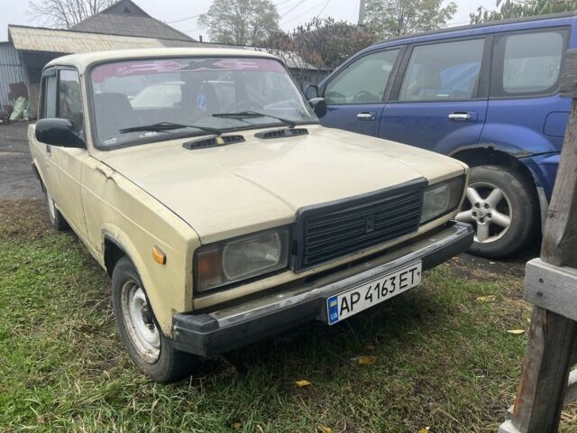 ВАЗ 2107 1995 в Синельниковом на Automoto.ua Белый ВАЗ 2107, объемом двигателя 1.5 л и пробегом 200 тыс. км за 571 $, фото 4 на Automoto.ua