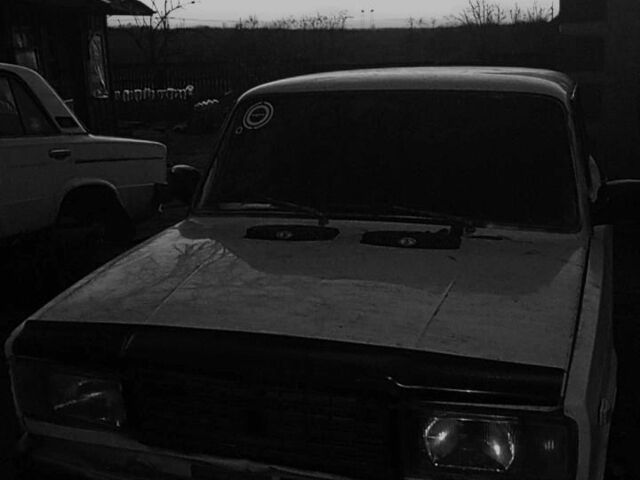 Білий ВАЗ 2107, об'ємом двигуна 3 л та пробігом 540 тис. км за 640 $, фото 5 на Automoto.ua