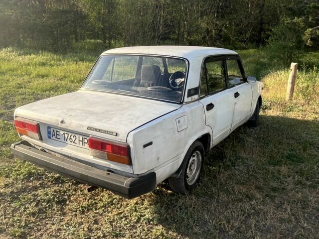 Белый ВАЗ 2107, объемом двигателя 1.5 л и пробегом 1 тыс. км за 389 $, фото 1 на Automoto.ua