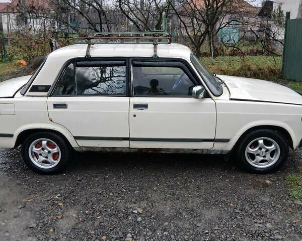 Белый ВАЗ 2107, объемом двигателя 1.7 л и пробегом 38 тыс. км за 700 $, фото 10 на Automoto.ua