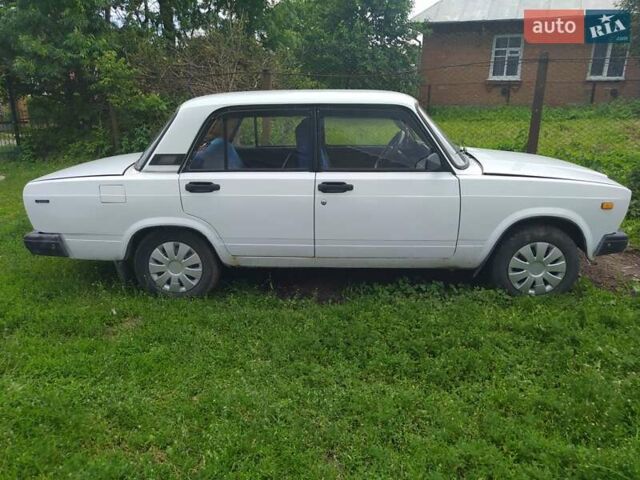 ВАЗ 2107 1996 в Хмельницком на Automoto.ua Белый ВАЗ 2107, объемом двигателя 0 л и пробегом 100 тыс. км за 1200 $, фото 4 на Automoto.ua